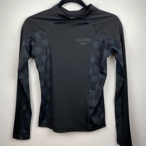 Billabong new unworn rashguard size small